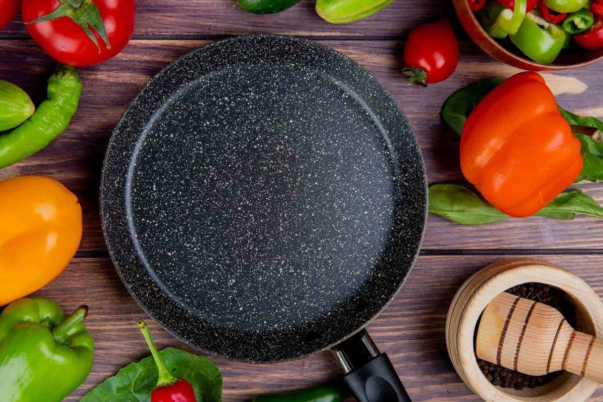 Teflon Tava Neden Çizilince Zararlı Olur?