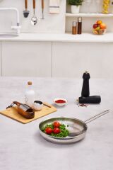 Karaca Kuzina İndüksiyon Tabanlı Çelik Tava 26 Cm