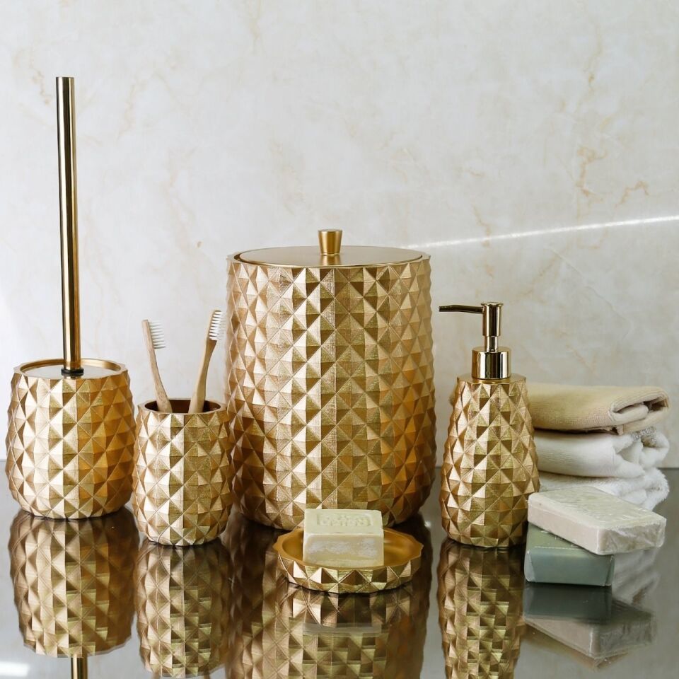 By Selim Piramit 5 Parça Banyo Seti Altın