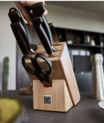 ZWILLING Four Star 8 Parça Blok Bıçak Seti - Doğal Ahşap Bloklu