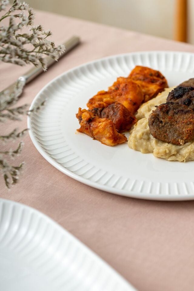 Emsan İstanbul Porselen Beray Servis Tabağı 26 Cm