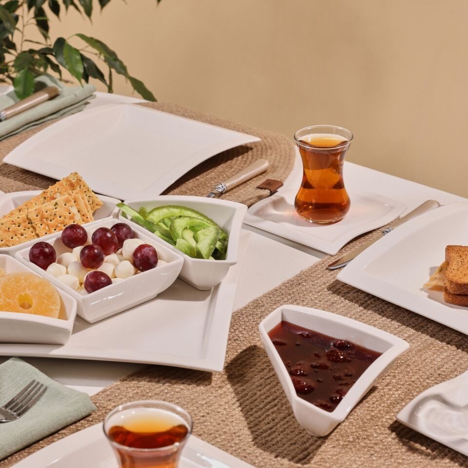 Karaca Janna Porselen 24 Parça 6 Kişilik Kahvaltı Seti