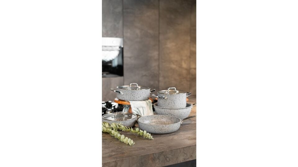 Brioni stone-H 7 Parça Çizilmez Yanmaz Yapışmaz 18CM 20CM 22CM 3'lü Sahan Omlet Seti