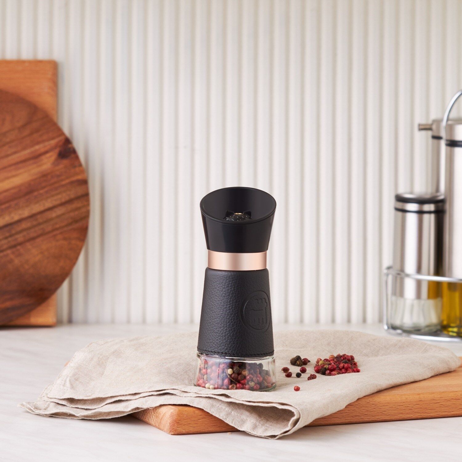 Latin Deri Baharat Değirmeni