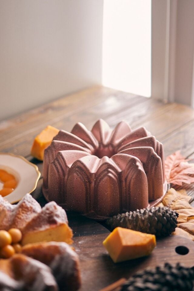 Karaca Magna Rosegold Döküm Kek Kalıbı