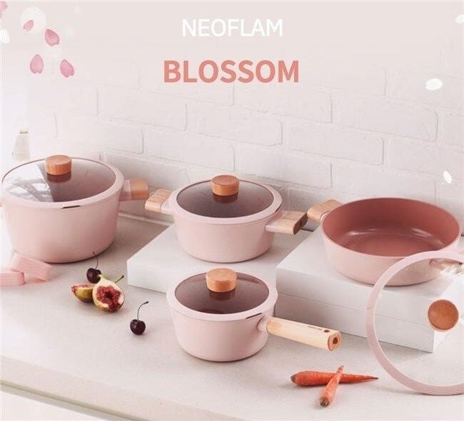 Neoflam Blossom Cam Kapaklı Alüminyum Döküm Tencere 24 cm